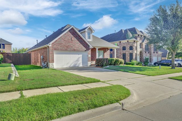 336 Gotland Drive, Grand Prairie, TX 75052