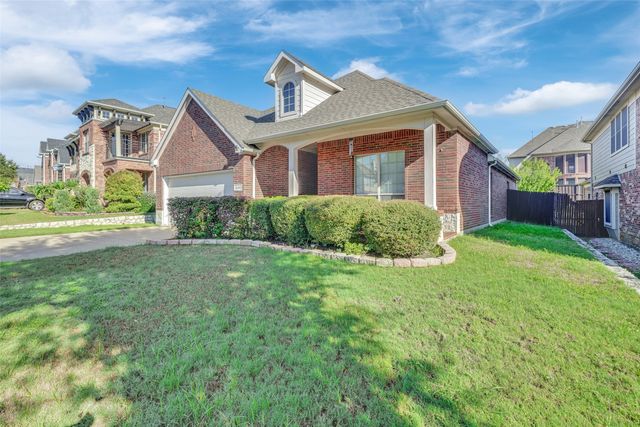 336 Gotland Drive, Grand Prairie, TX 75052