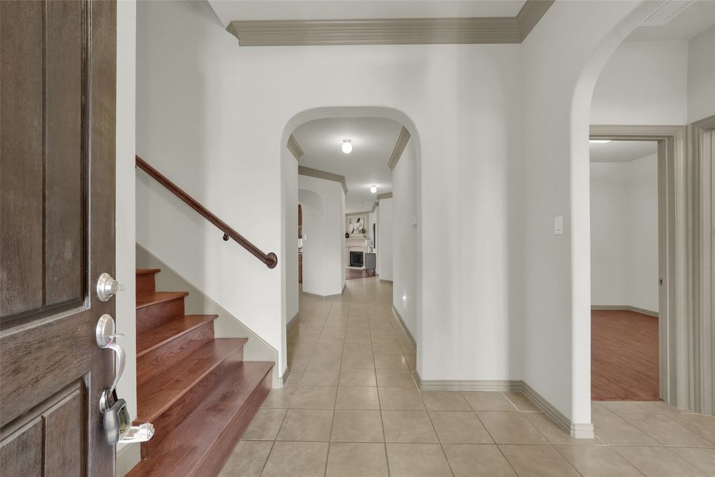 336 Gotland Drive, Grand Prairie, TX 75052 — photo 5