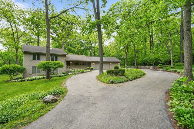 10876 CROCKETT Road, Roscoe, IL 61073