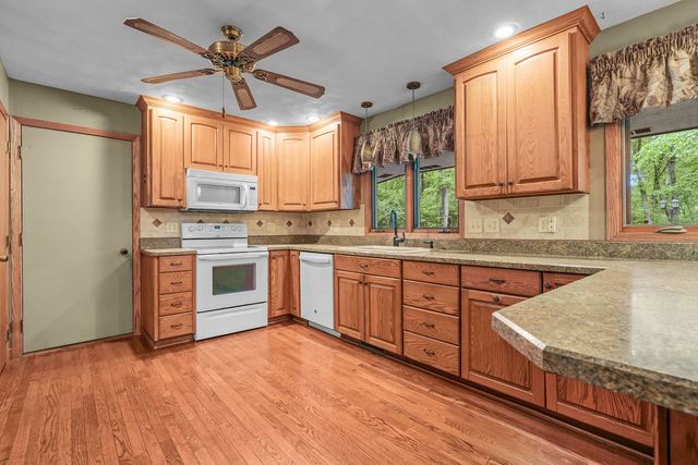 10876 CROCKETT Road, Roscoe, IL 61073