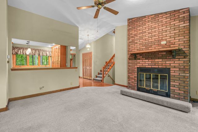 10876 CROCKETT Road, Roscoe, IL 61073