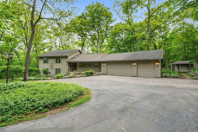 10876 CROCKETT Road, Roscoe, IL 61073