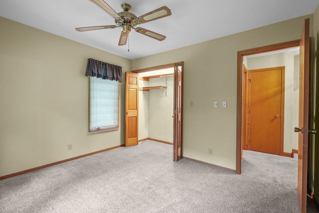 10876 CROCKETT Road, Roscoe, IL 61073