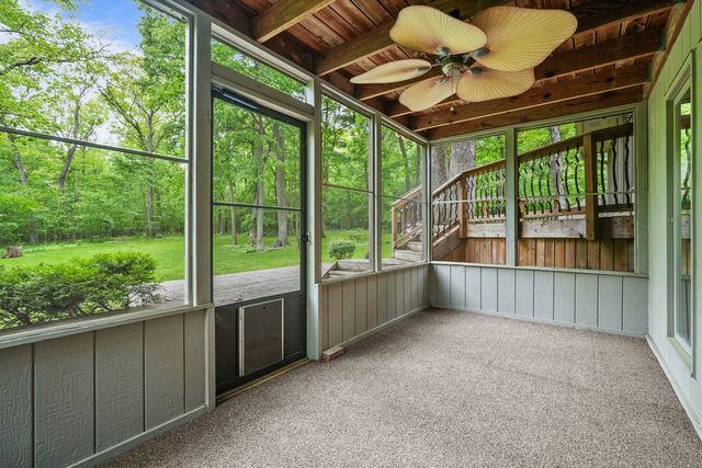 10876 CROCKETT Road, Roscoe, IL 61073