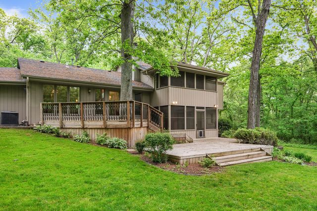 10876 CROCKETT Road, Roscoe, IL 61073