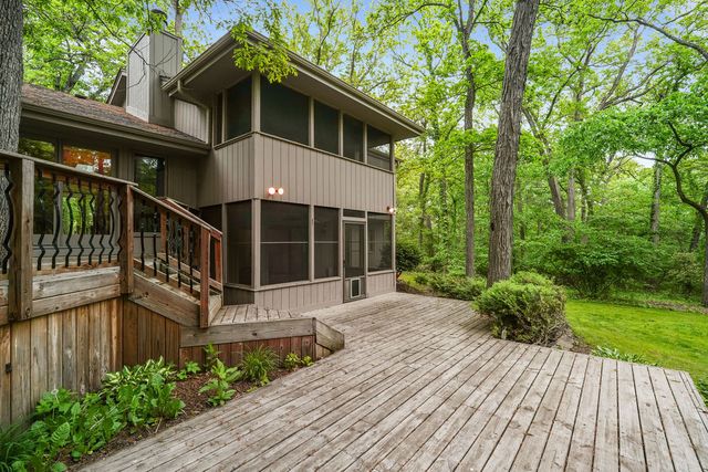 10876 CROCKETT Road, Roscoe, IL 61073