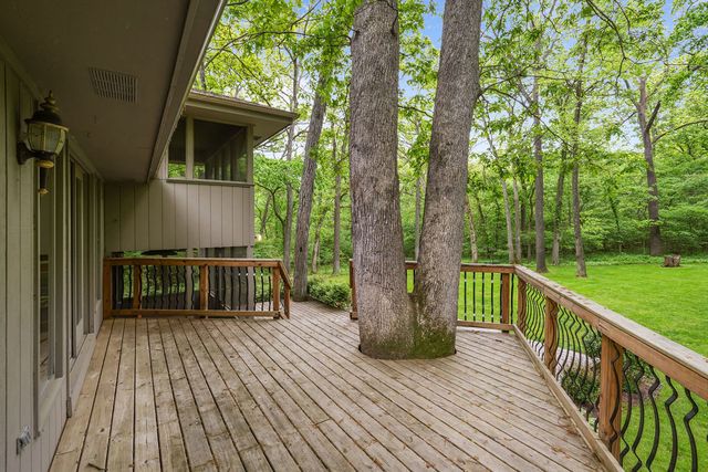 10876 CROCKETT Road, Roscoe, IL 61073