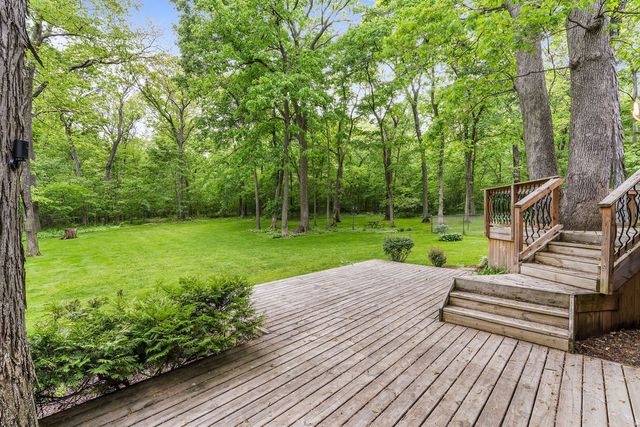 10876 CROCKETT Road, Roscoe, IL 61073