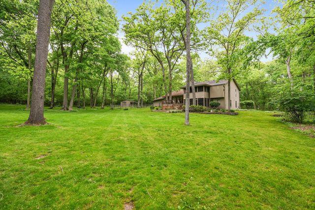 10876 CROCKETT Road, Roscoe, IL 61073