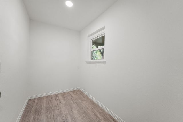 714 Colgate Circle, Garland, TX 75042