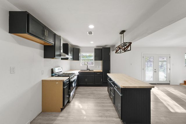 714 Colgate Circle, Garland, TX 75042