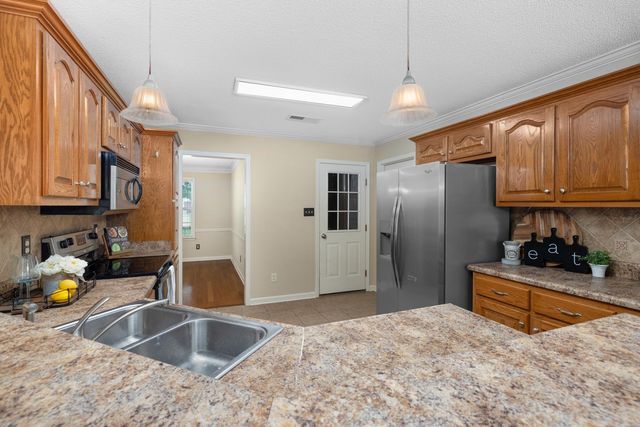 156 CARRINGTON AVE, Brighton, TN 38011