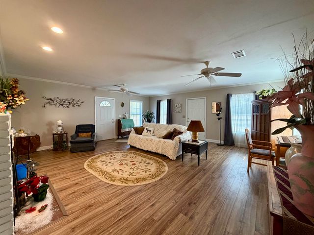 839 NE POST Road, Madison, FL 32340