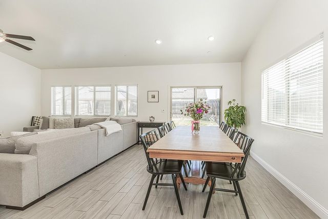 6068 E Laurel Avenue, Fresno, CA 93727