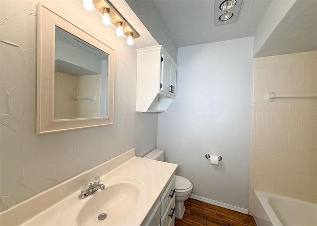 4715 Hemlock Lane, Oklahoma City, OK 73162