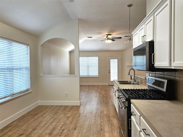 2610 Slider Court, League City, TX 77573