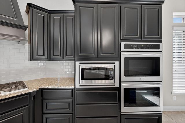 15303 Westland Gate Drive, Conroe, TX 77384
