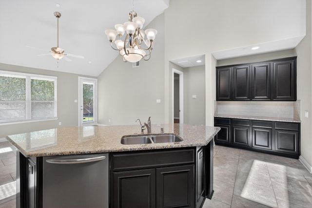 15303 Westland Gate Drive, Conroe, TX 77384