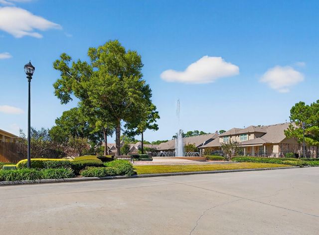 15303 Westland Gate Drive, Conroe, TX 77384