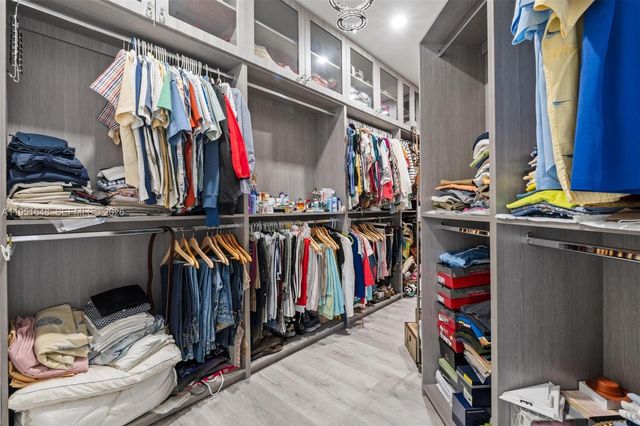 3521 W 92nd Pl, Hialeah, FL 33018