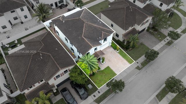 3521 W 92nd Pl, Hialeah, FL 33018