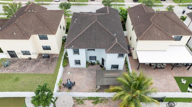 3521 W 92nd Pl, Hialeah, FL 33018