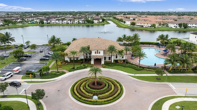 3521 W 92nd Pl, Hialeah, FL 33018