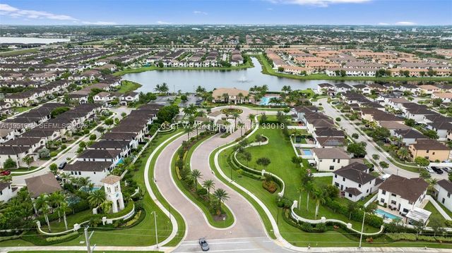 3521 W 92nd Pl, Hialeah, FL 33018