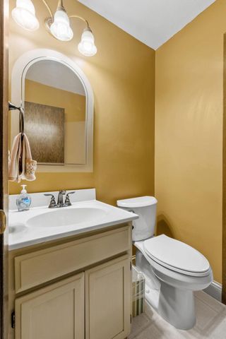 10298 Mooer Lane, Eden Prairie, MN 55347