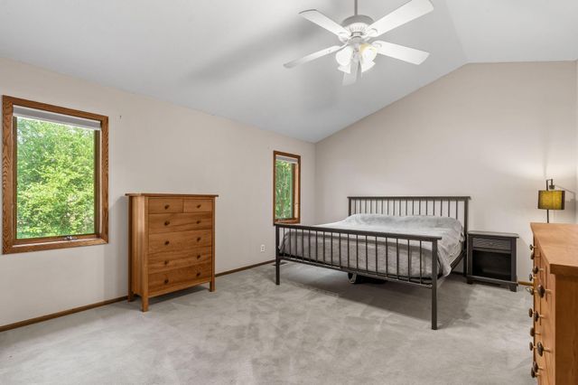 10298 Mooer Lane, Eden Prairie, MN 55347