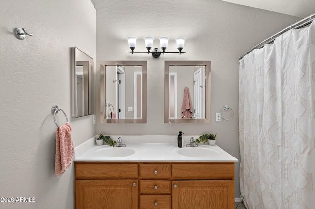 9421 E SLEEPY HOLLOW Trail, Gold Canyon, AZ 85118