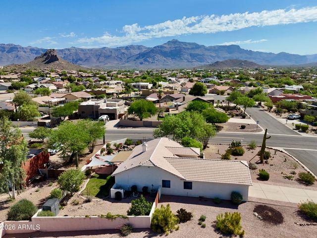 9421 E SLEEPY HOLLOW Trail, Gold Canyon, AZ 85118