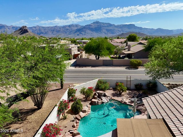 9421 E SLEEPY HOLLOW Trail, Gold Canyon, AZ 85118