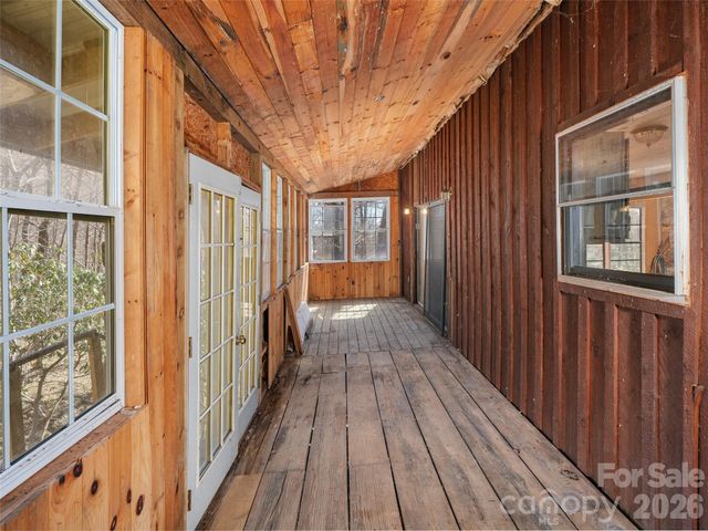 966 Waites Hollifield Road, Marion, NC 28752