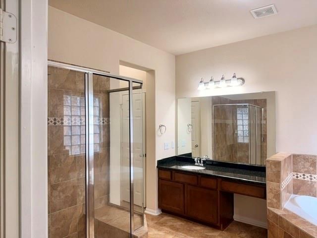 10002 Nathans Cove, Houston, TX 77089