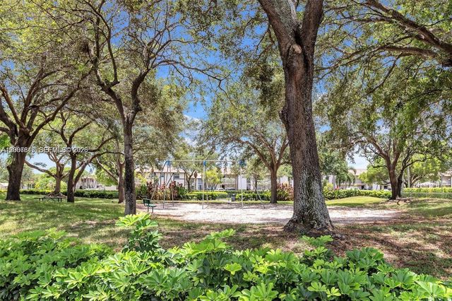 2496 NW 89th Dr 2496, Coral Springs, FL 33065