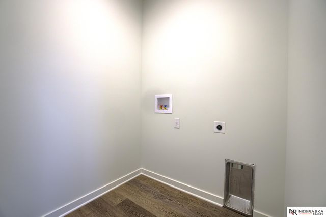 11306 Portage Circle, Papillion, NE 68046