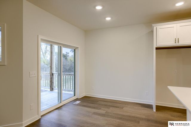 11306 Portage Circle, Papillion, NE 68046