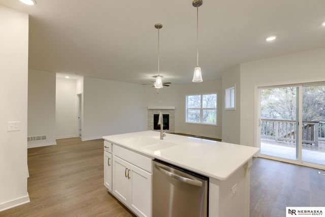 11306 Portage Circle, Papillion, NE 68046