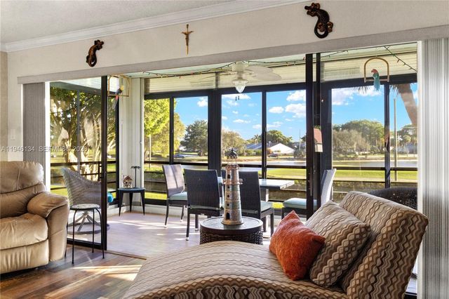 5519 Fairway Park Dr 203, Boynton Beach, FL 33437