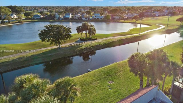 5519 Fairway Park Dr 203, Boynton Beach, FL 33437