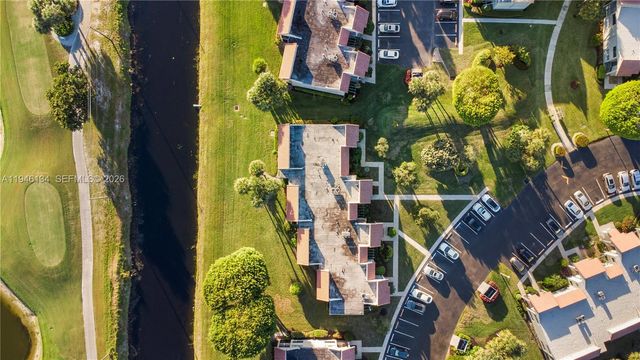 5519 Fairway Park Dr 203, Boynton Beach, FL 33437