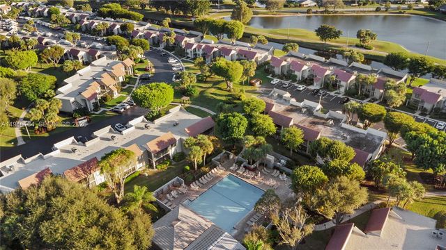 5519 Fairway Park Dr 203, Boynton Beach, FL 33437