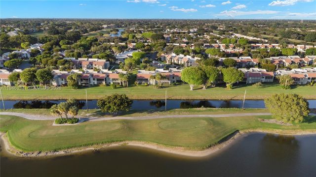 5519 Fairway Park Dr 203, Boynton Beach, FL 33437