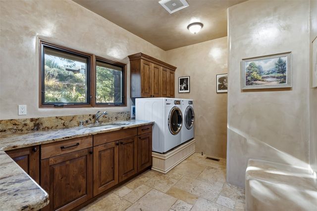 2955 Tesuque Overlook, Santa Fe, NM 87506