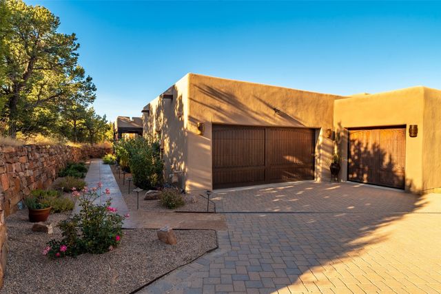 2955 Tesuque Overlook, Santa Fe, NM 87506