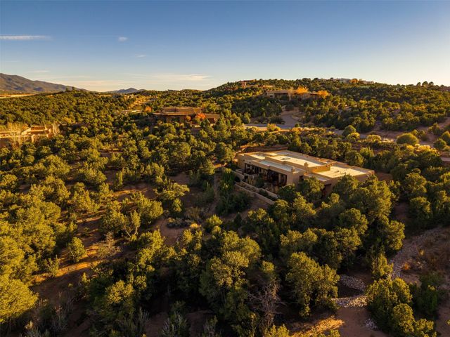 2955 Tesuque Overlook, Santa Fe, NM 87506