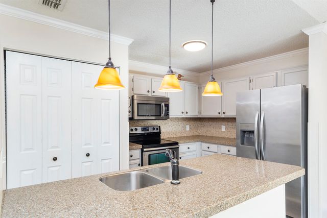 8 catalonia ct, St Augustine, FL 32086