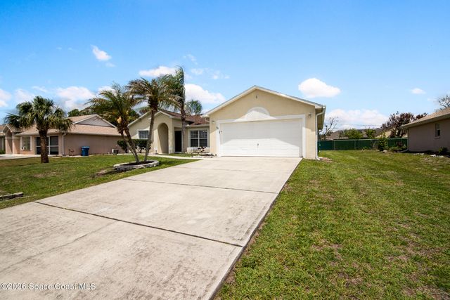 427 Davidson Street SE, Palm Bay, FL 32909